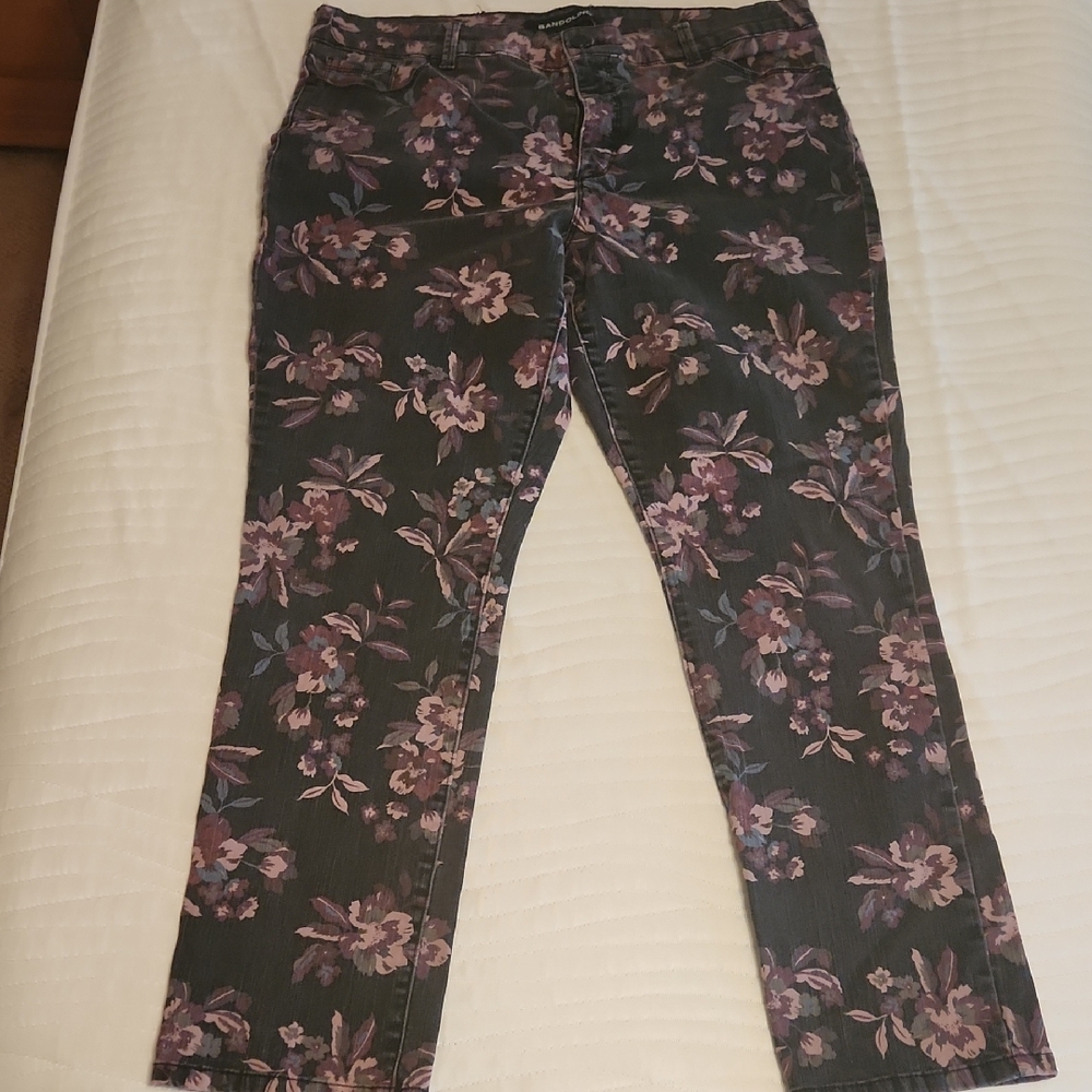 Bandolino Amy Floral Jeans - Purple and Black